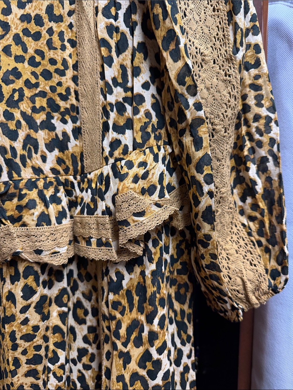 SPELL NWT - Samantha Lace Gown Vintage Leopard - Size S - Picture 8 of 10